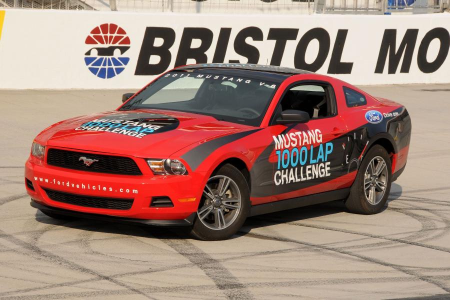  Ford Mustang 1000 Lap Challenge 2010 года  (фото 8 из 9)